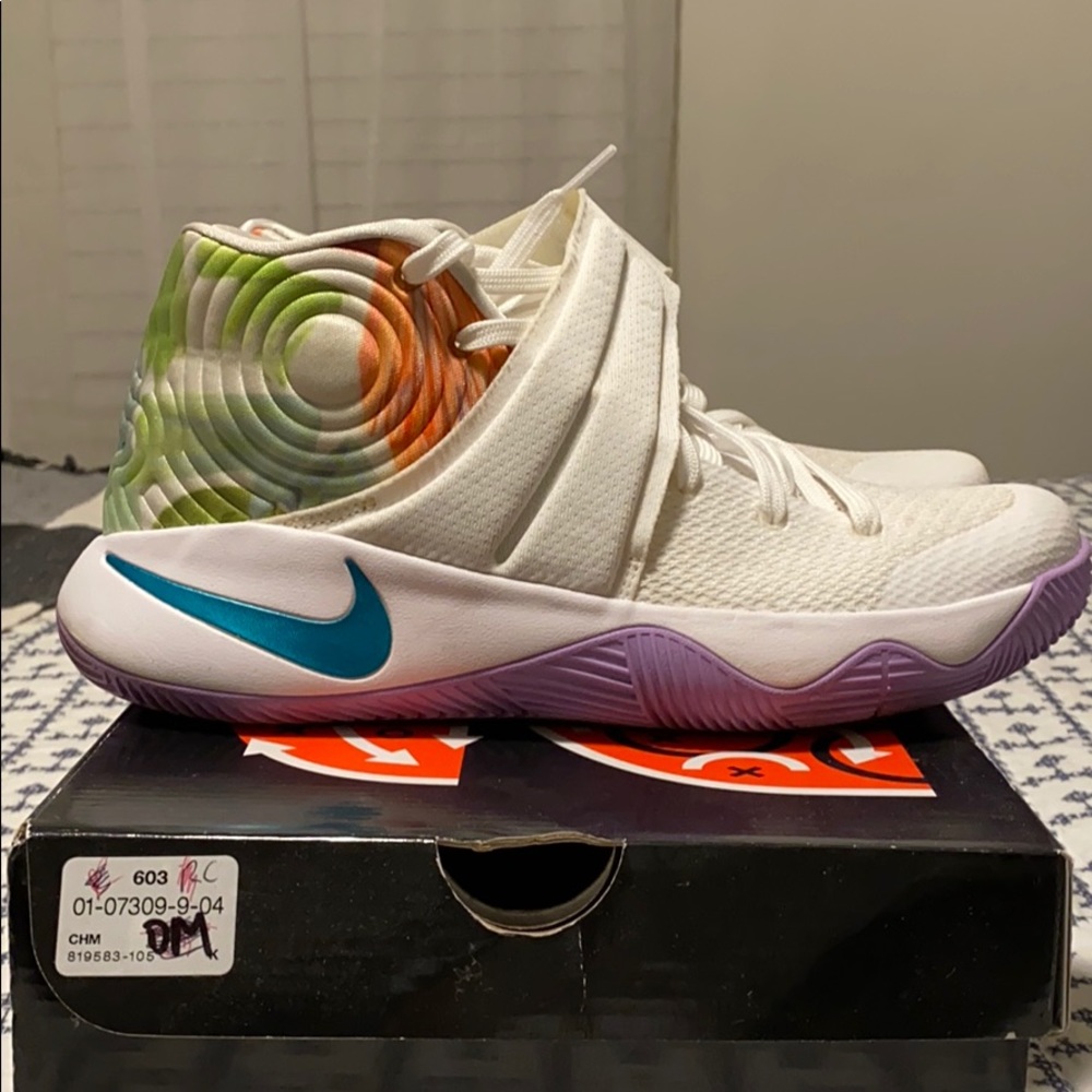 Kyrie 2’s